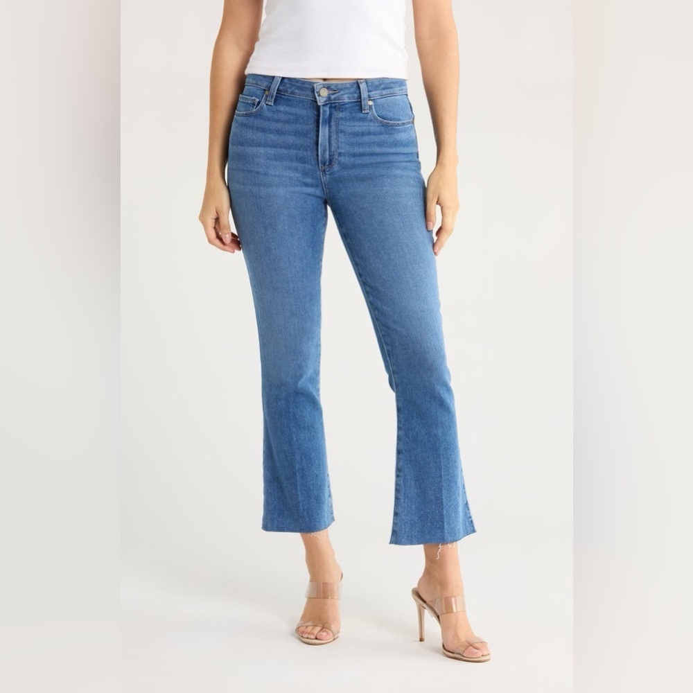 Paige Rory Raw Hem Crop Flare Leg Jeans in Seidy Wash Size 32